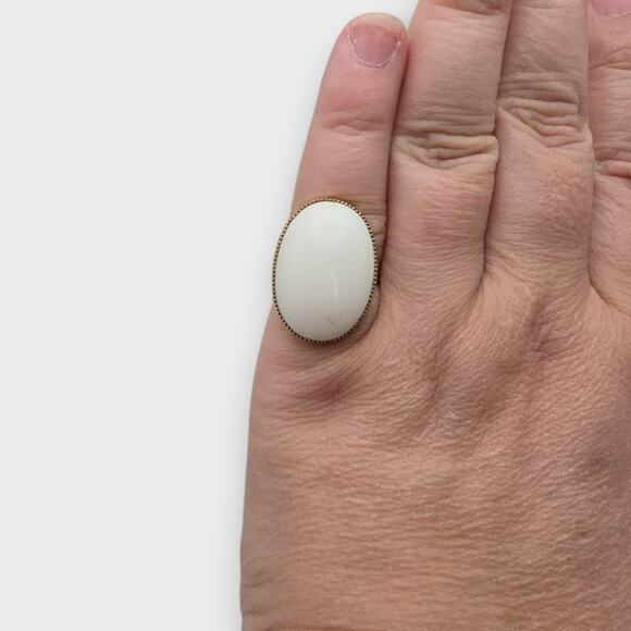 White Oval Stone Cabochon – 12K Gold Filled Adjustable Ring – Size 7 - Picture 9 of 10
